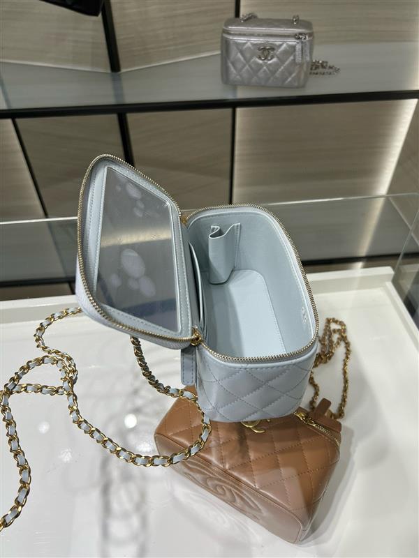 2026131222217824 700